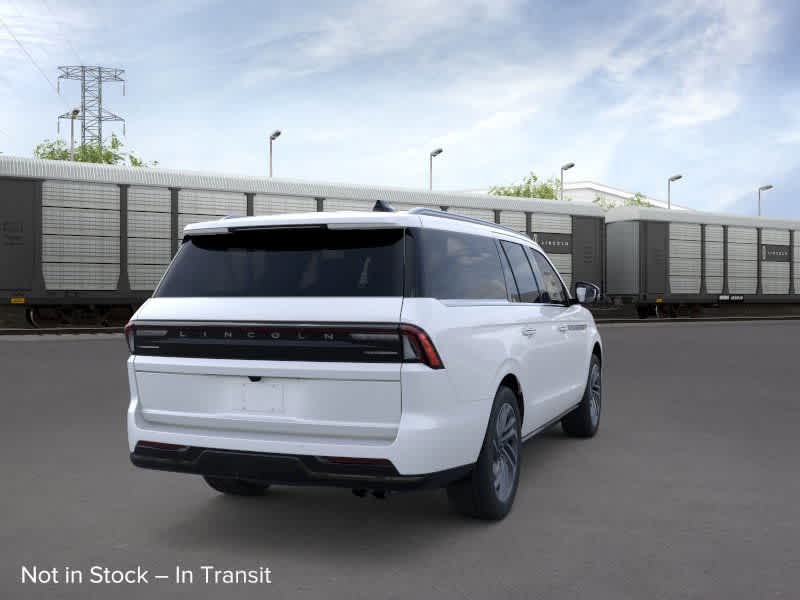 Thumbnail: 2026 Lincoln Navigator L - 8