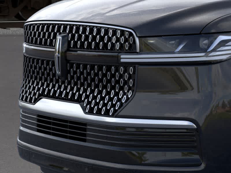 Thumbnail: 2025 Lincoln Navigator - 17