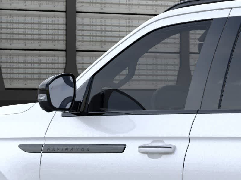 Thumbnail: 2025 Lincoln Navigator - 20