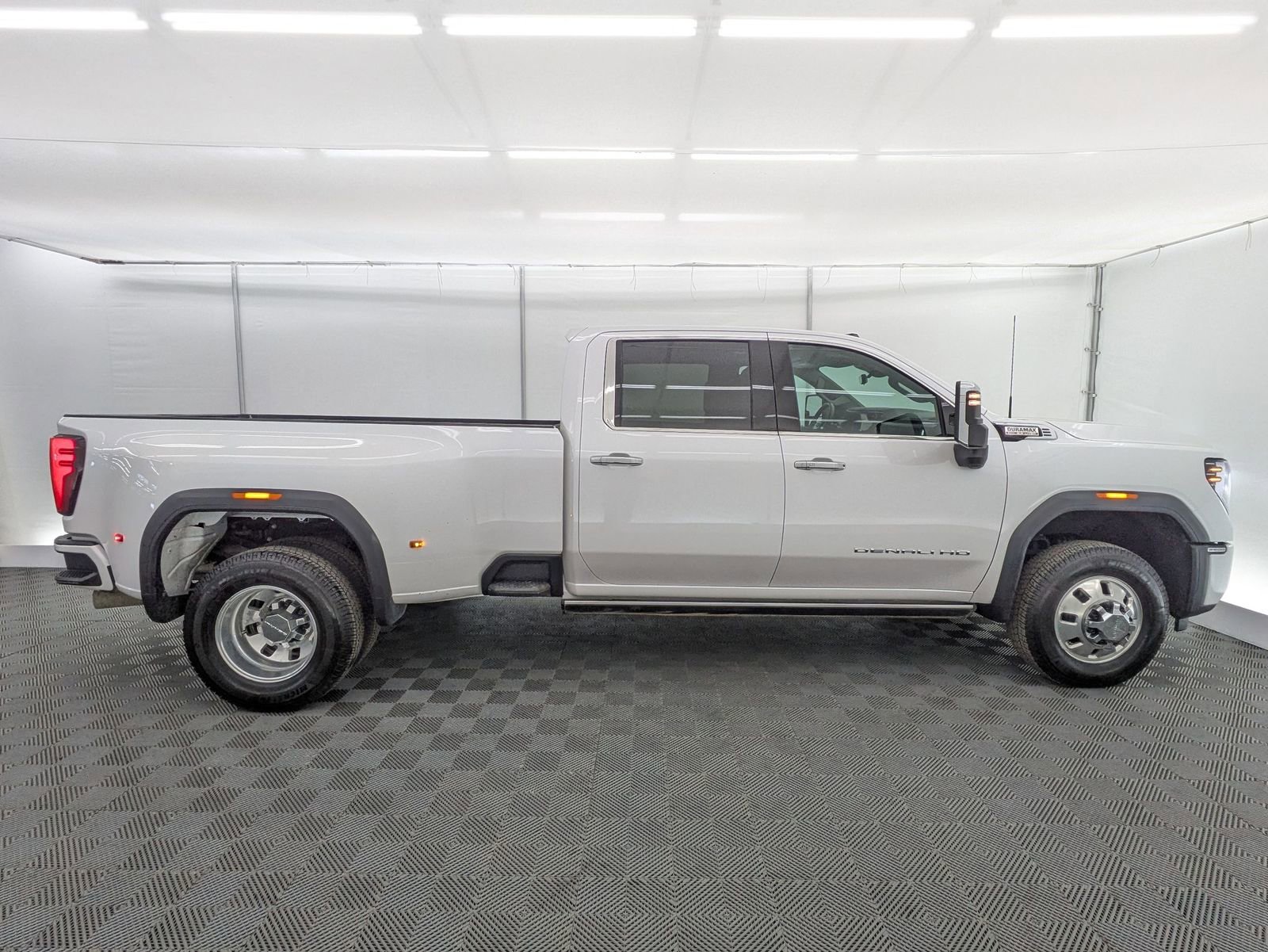Thumbnail: 2025 GMC Sierra 3500 - 6