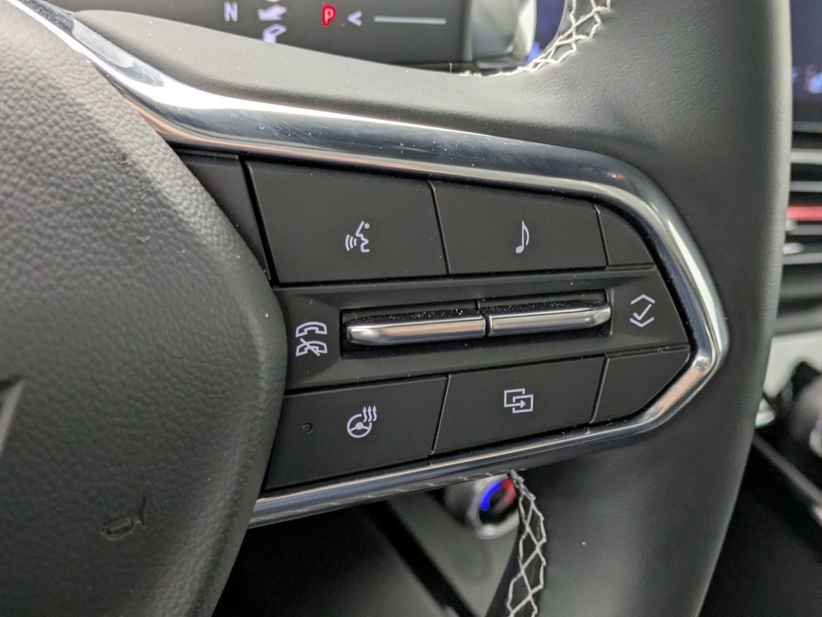 Thumbnail: 2026 Chevrolet Silverado EV - 26