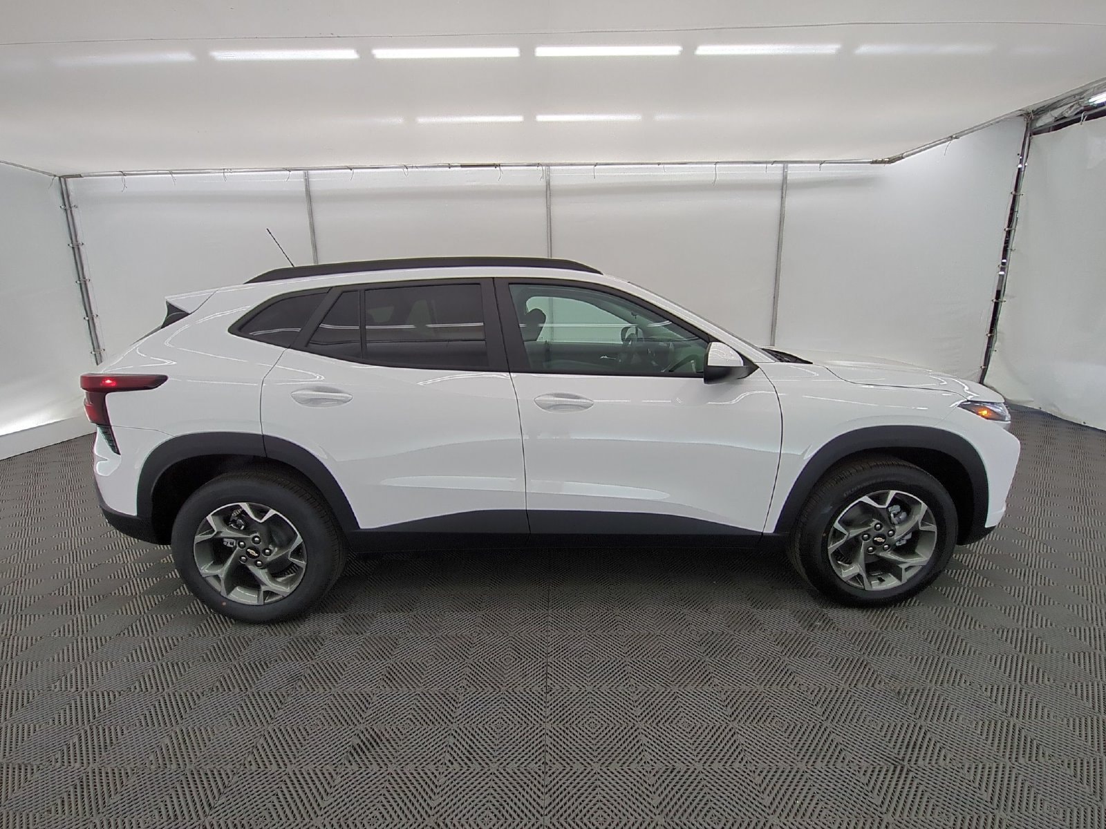 2026 Chevrolet Trax LT - Photo 7