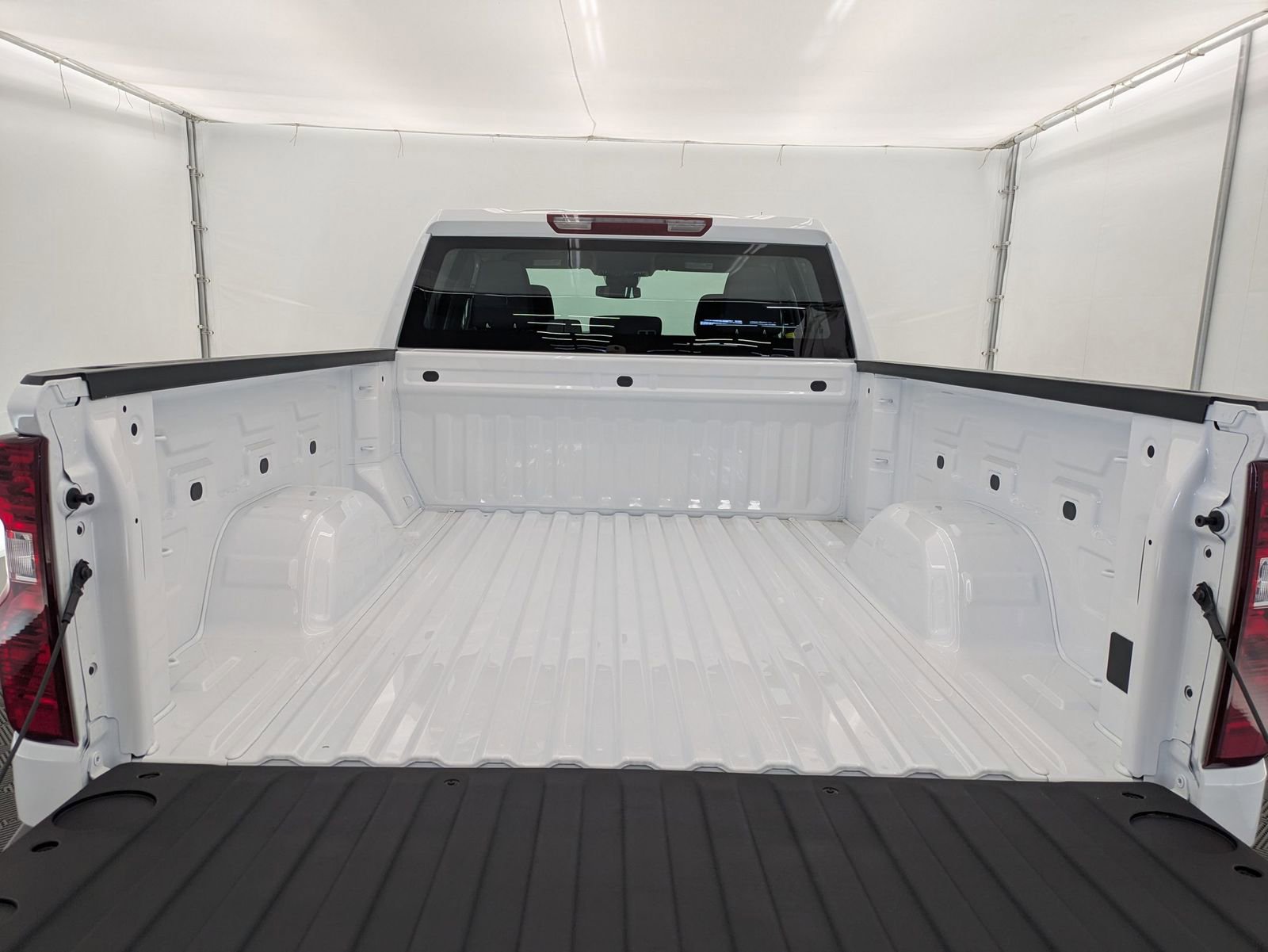 Thumbnail: 2026 Chevrolet Silverado 1500 - 31