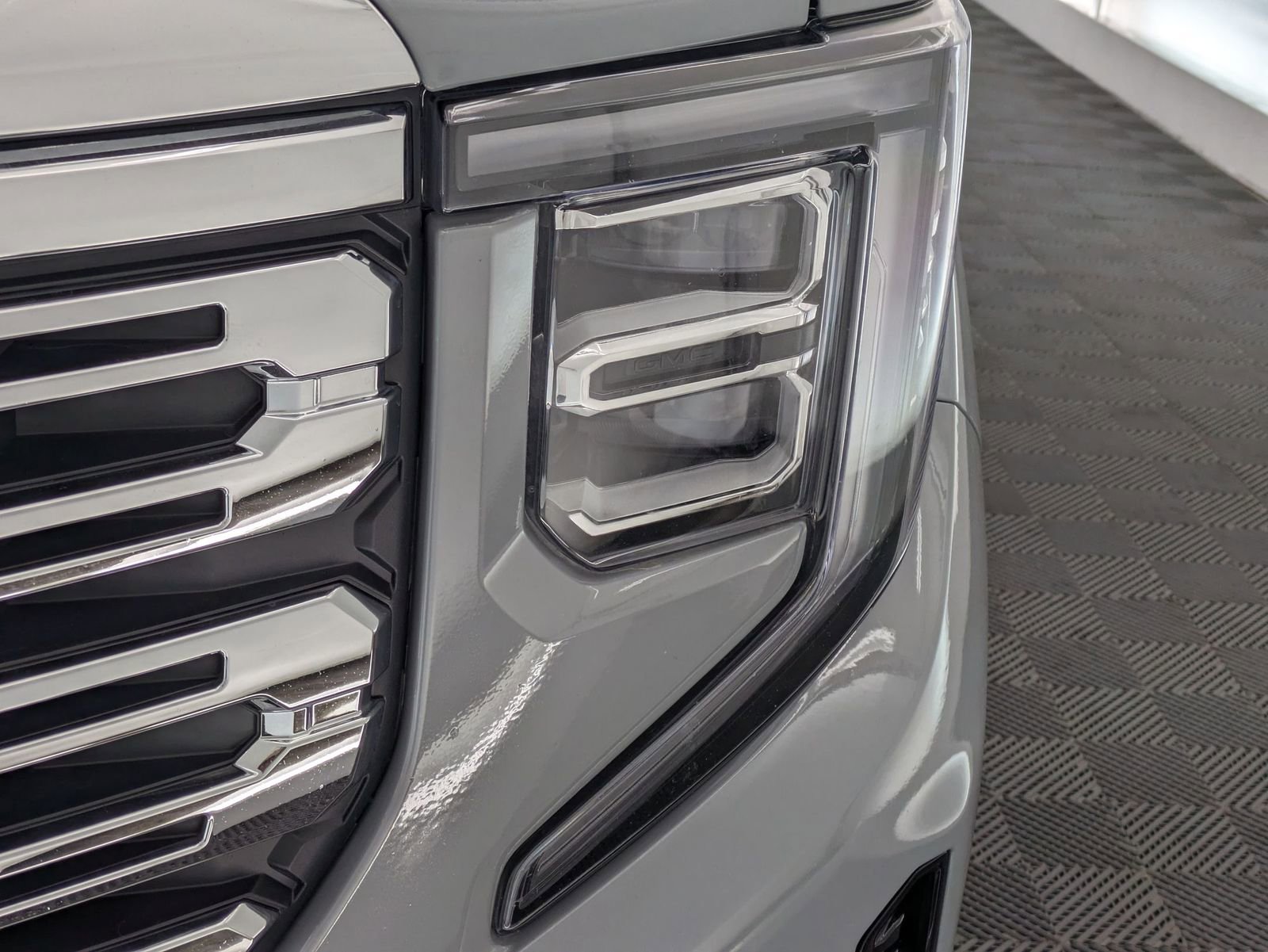 Thumbnail: 2025 GMC Sierra 1500 - 9
