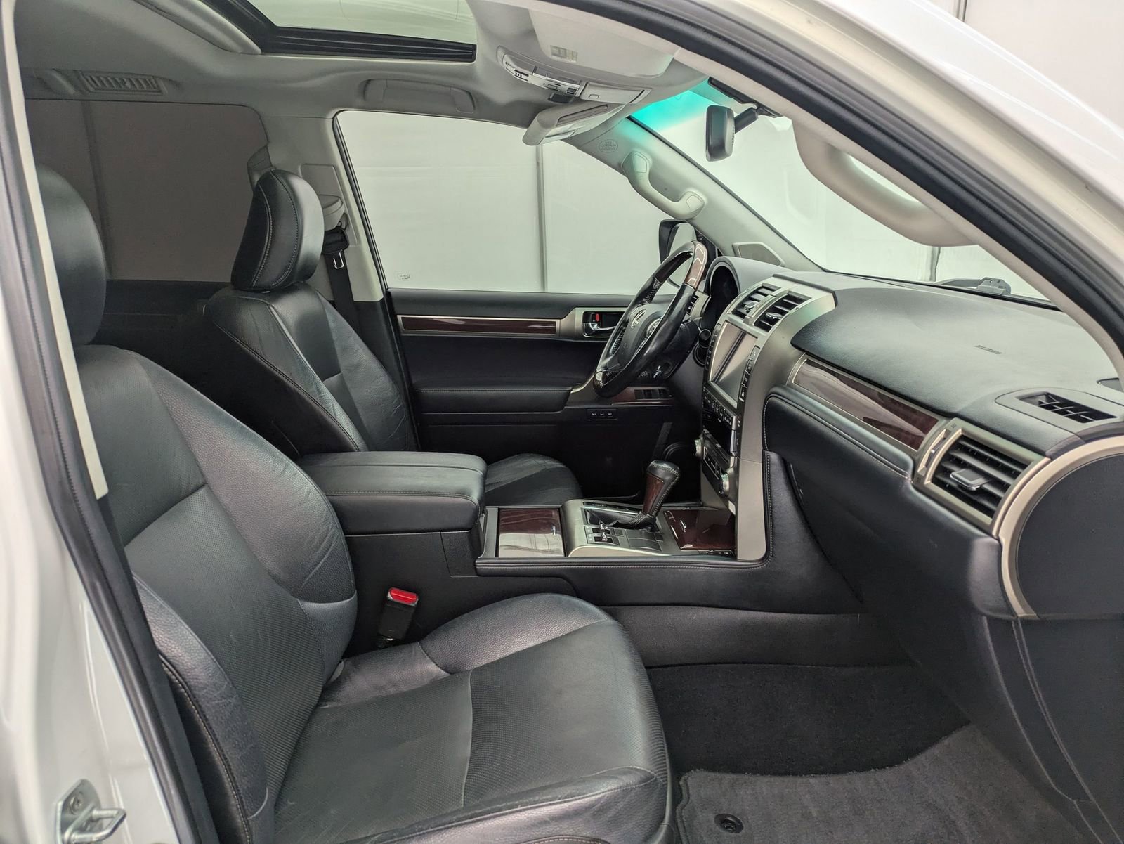 Thumbnail: 2018 Lexus GX - 22