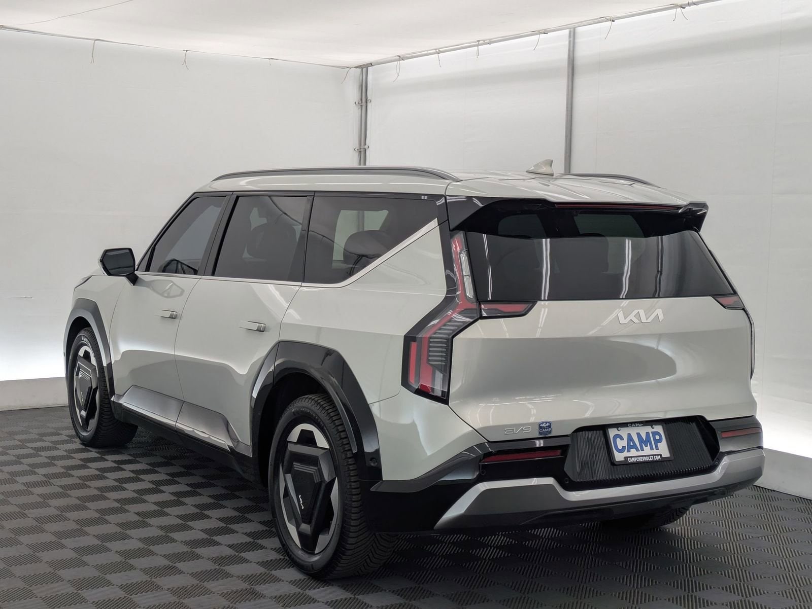 Thumbnail: 2024 Kia EV9 - 4