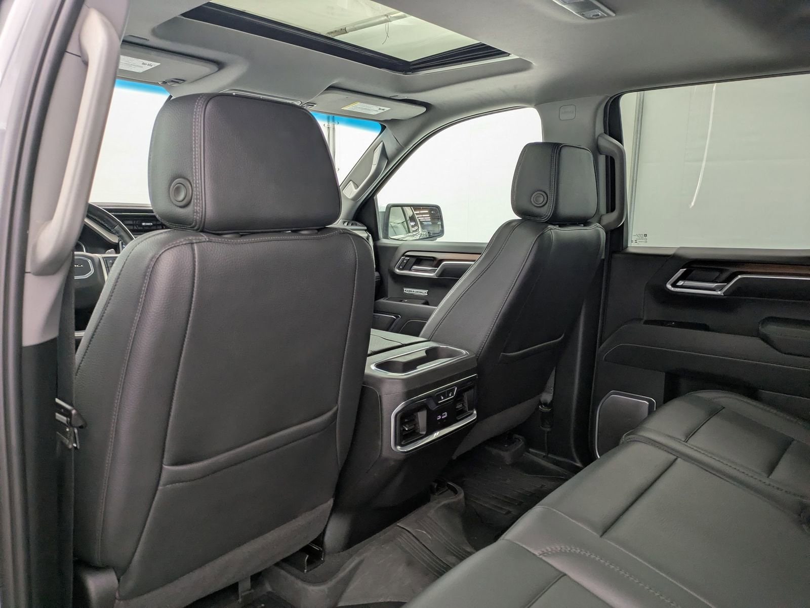 Thumbnail: 2025 GMC Sierra 1500 - 19