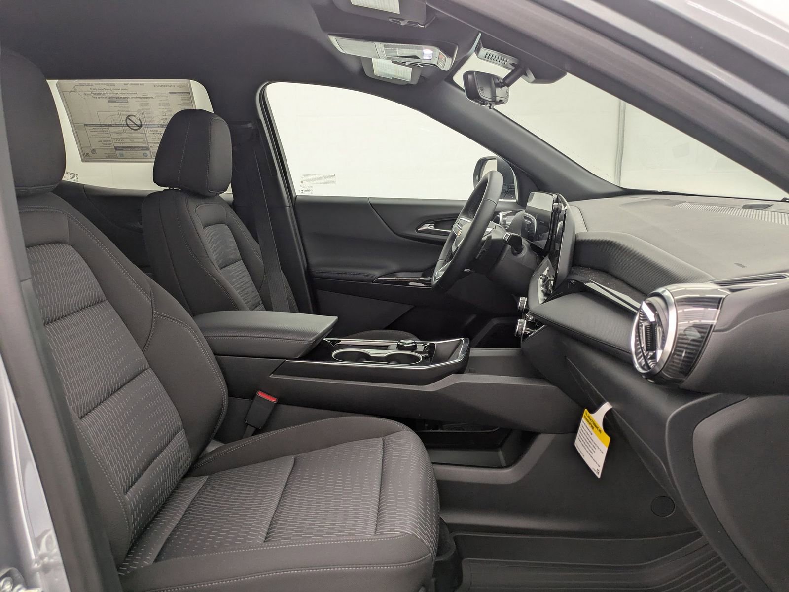 Thumbnail: 2026 Chevrolet Equinox - 21