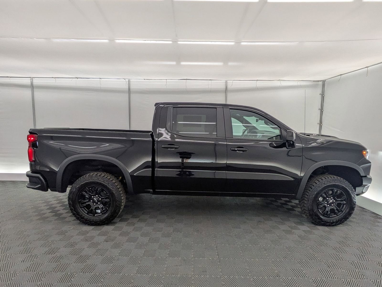 Thumbnail: 2026 Chevrolet Silverado 1500 - 7