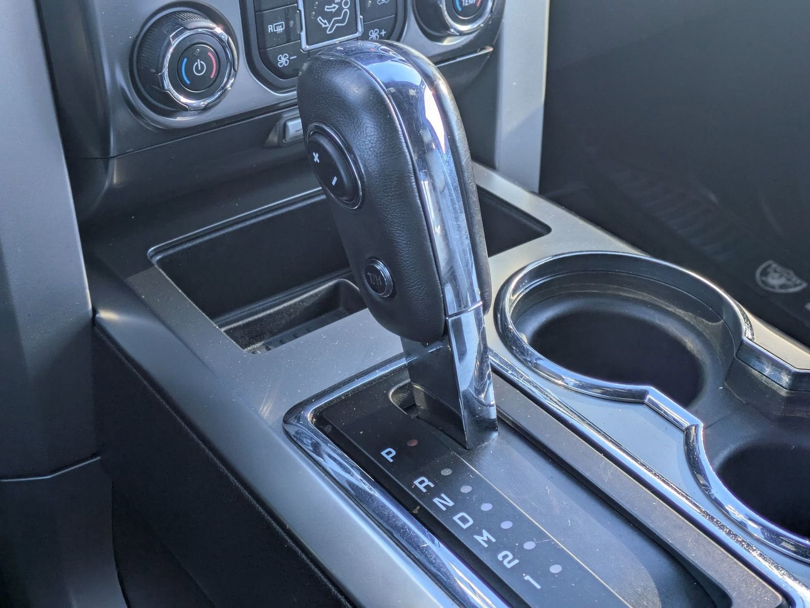 Thumbnail: 2014 Ford F-150 - 31