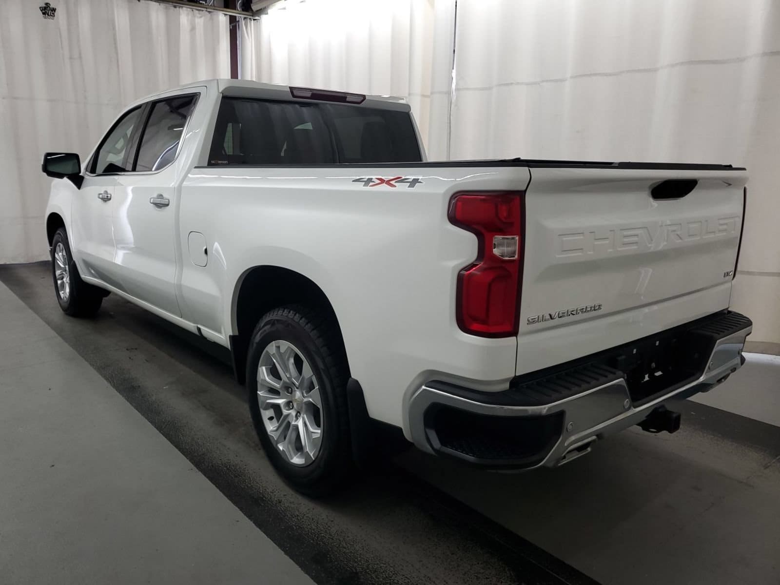 Thumbnail: 2024 Chevrolet Silverado 1500 - 2