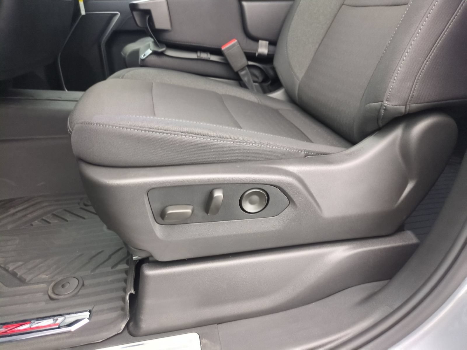 2026 Chevrolet Silverado 1500 LT - Photo 16