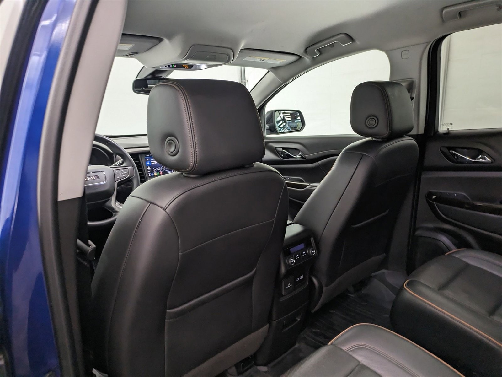 Thumbnail: 2023 GMC Acadia - 19