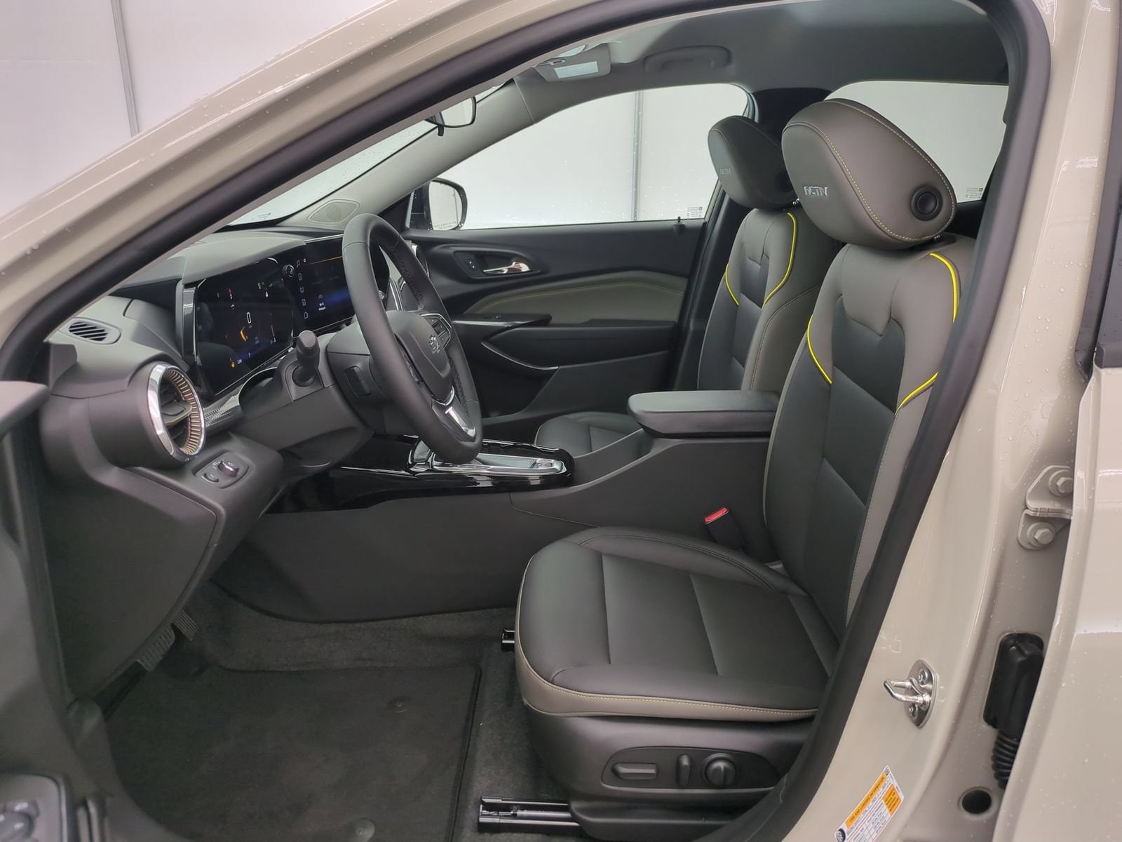 2026 Chevrolet Trax Activ - Photo 15