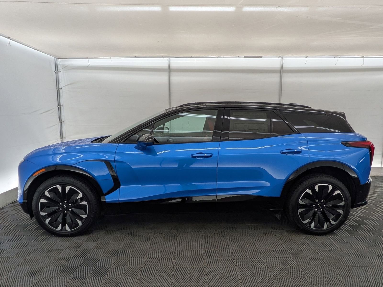 Thumbnail: 2026 Chevrolet Blazer EV - 3