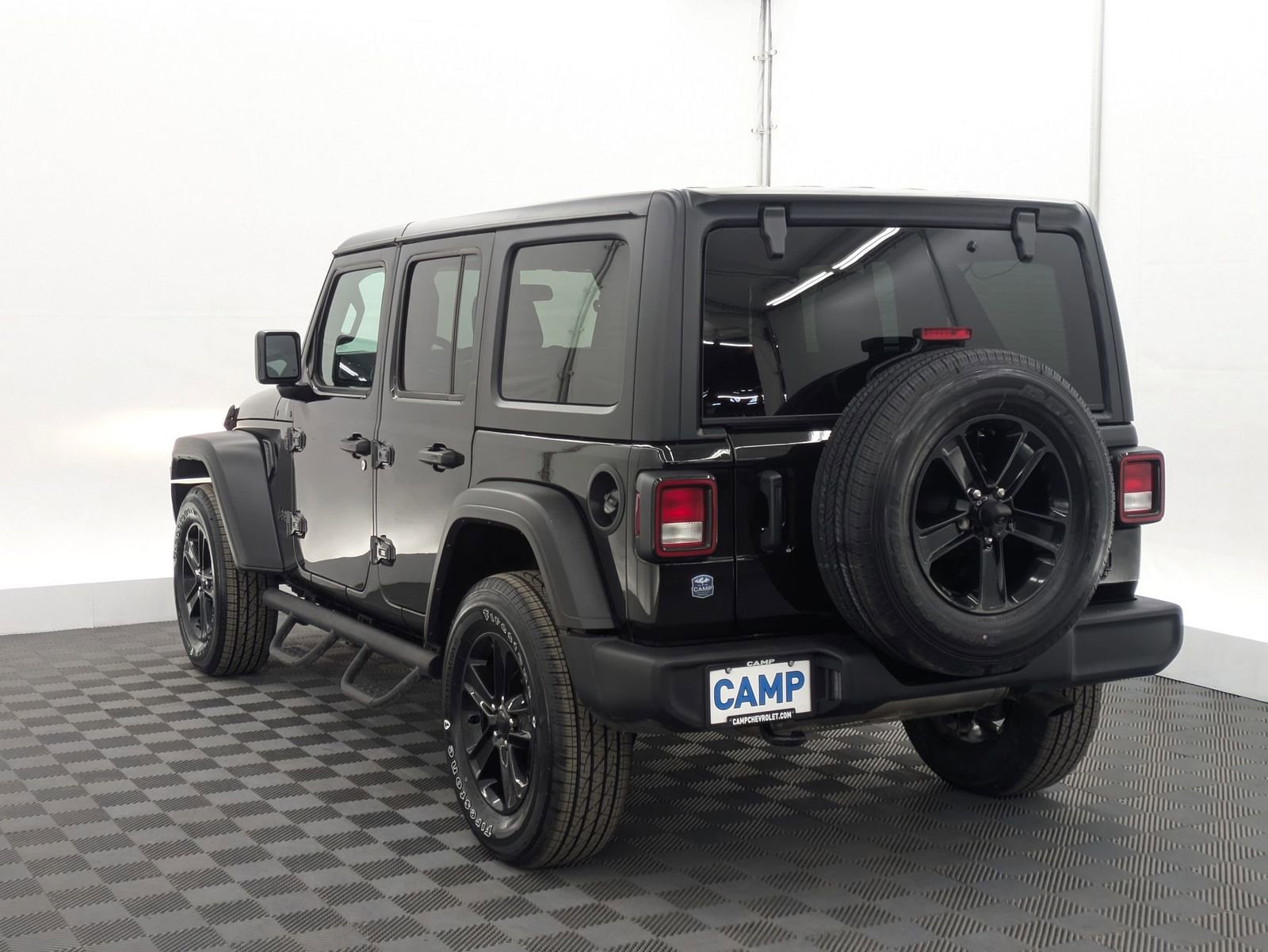 Thumbnail: 2022 Jeep Wrangler - 3