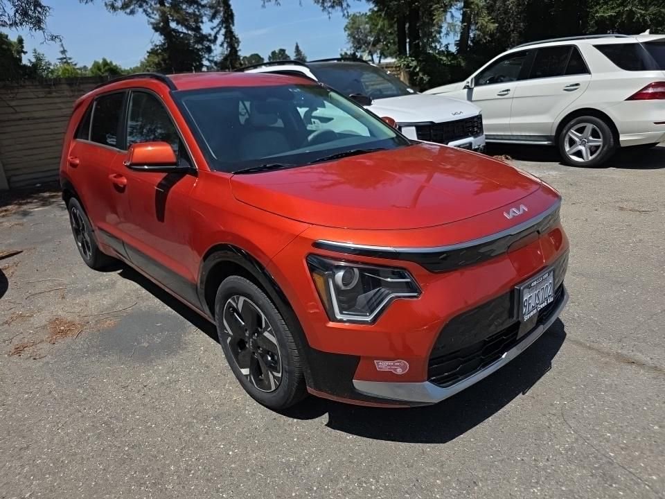 2023 Kia Niro Wind EV's photo