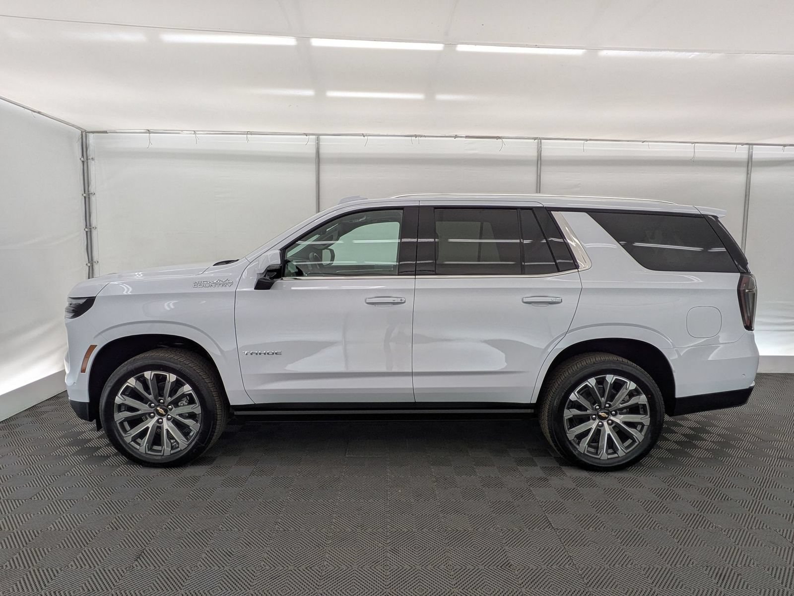 Thumbnail: 2026 Chevrolet Tahoe - 3