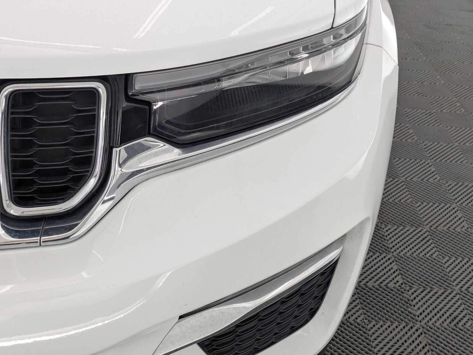 Thumbnail: 2022 Jeep Grand Cherokee - 10