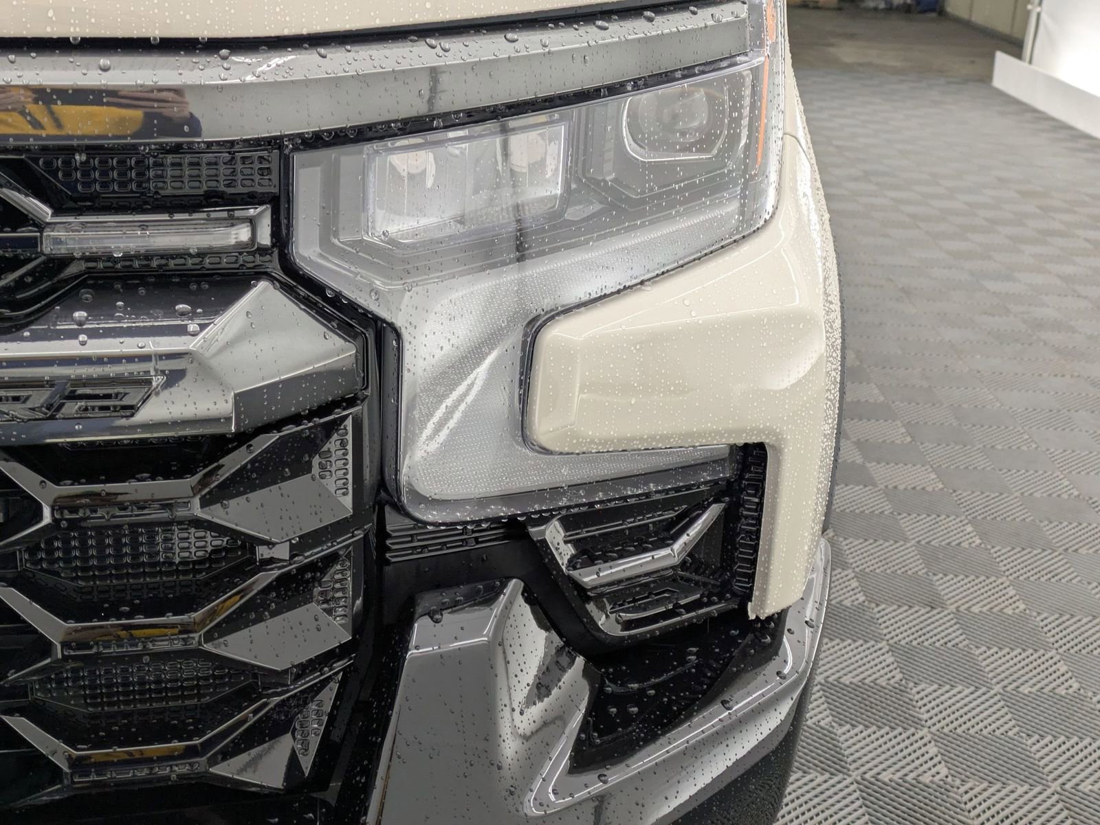 Thumbnail: 2026 Chevrolet Silverado 1500 - 10