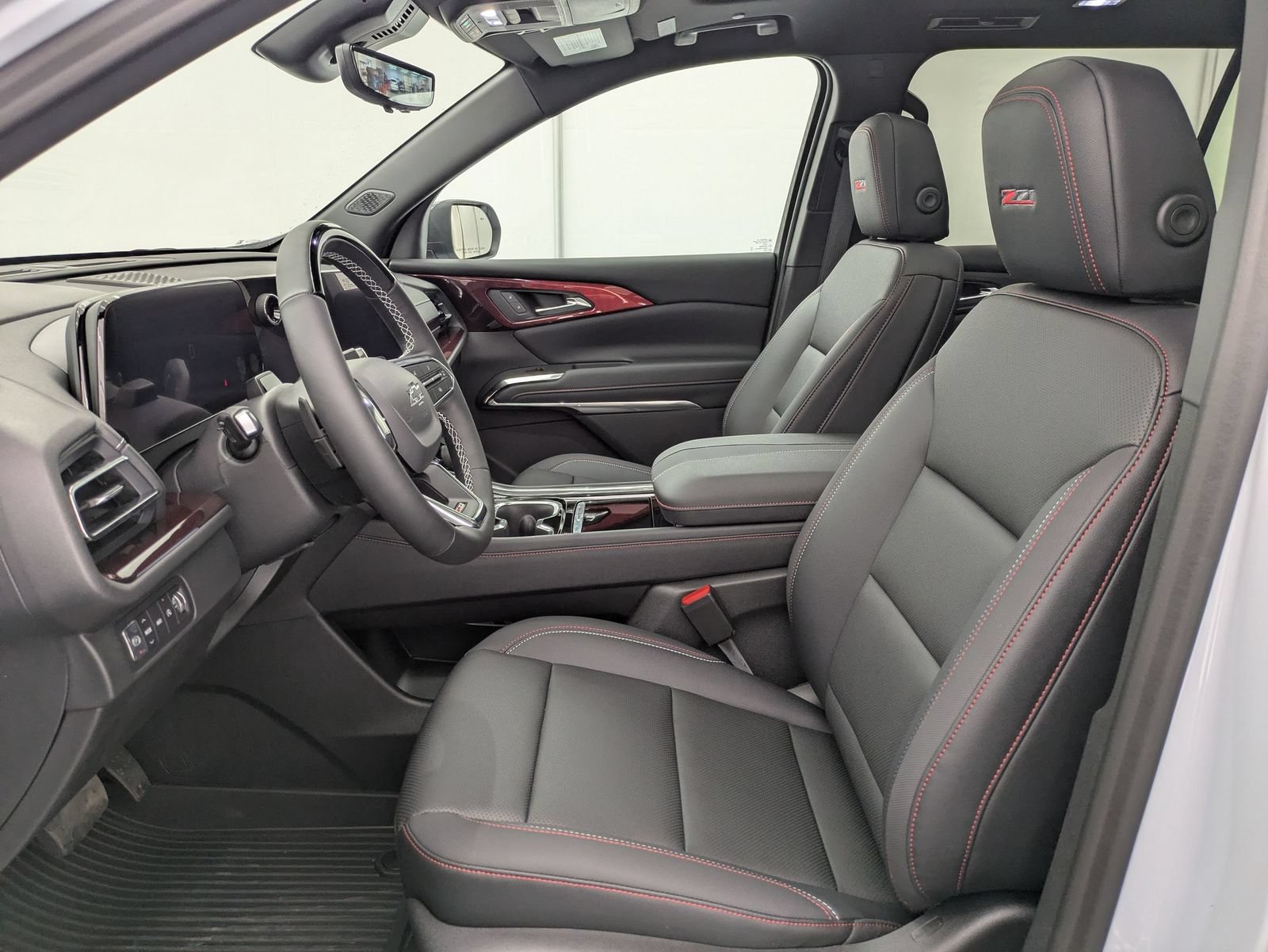 Thumbnail: 2026 Chevrolet Traverse - 16