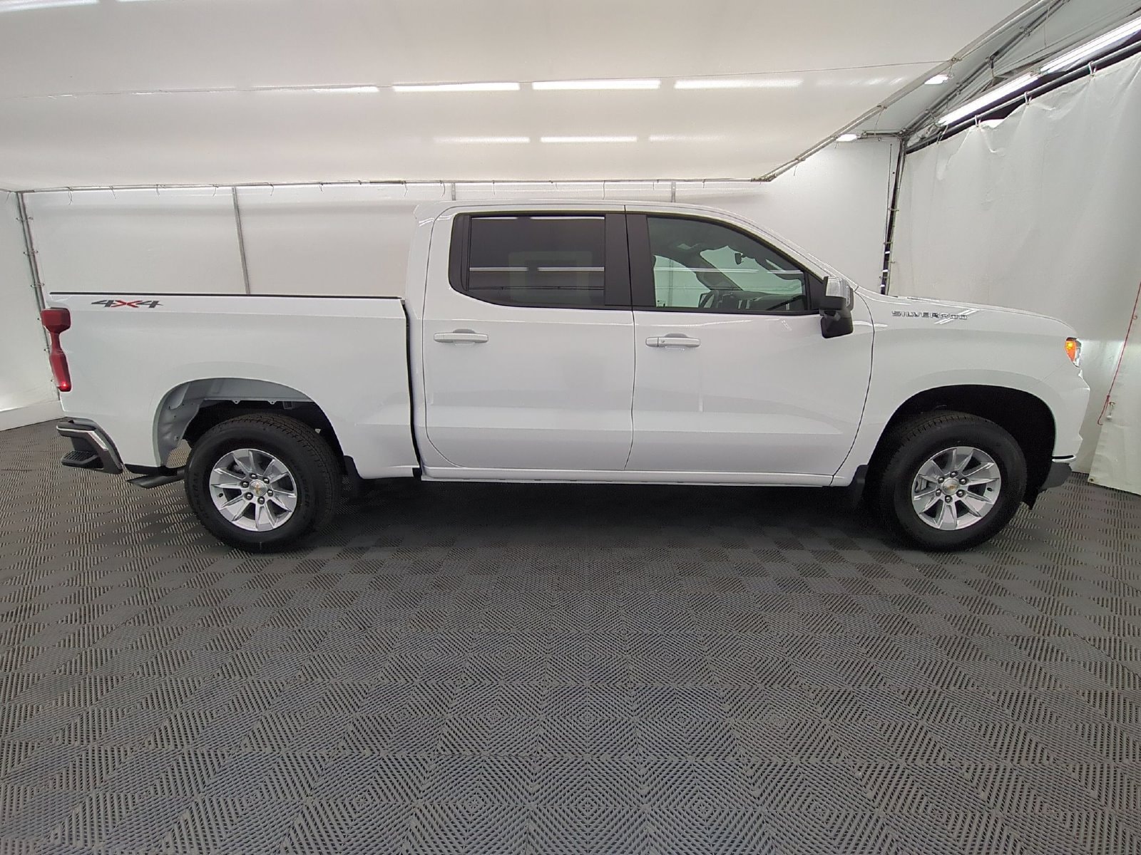 2026 Chevrolet Silverado 1500 LT - Photo 7