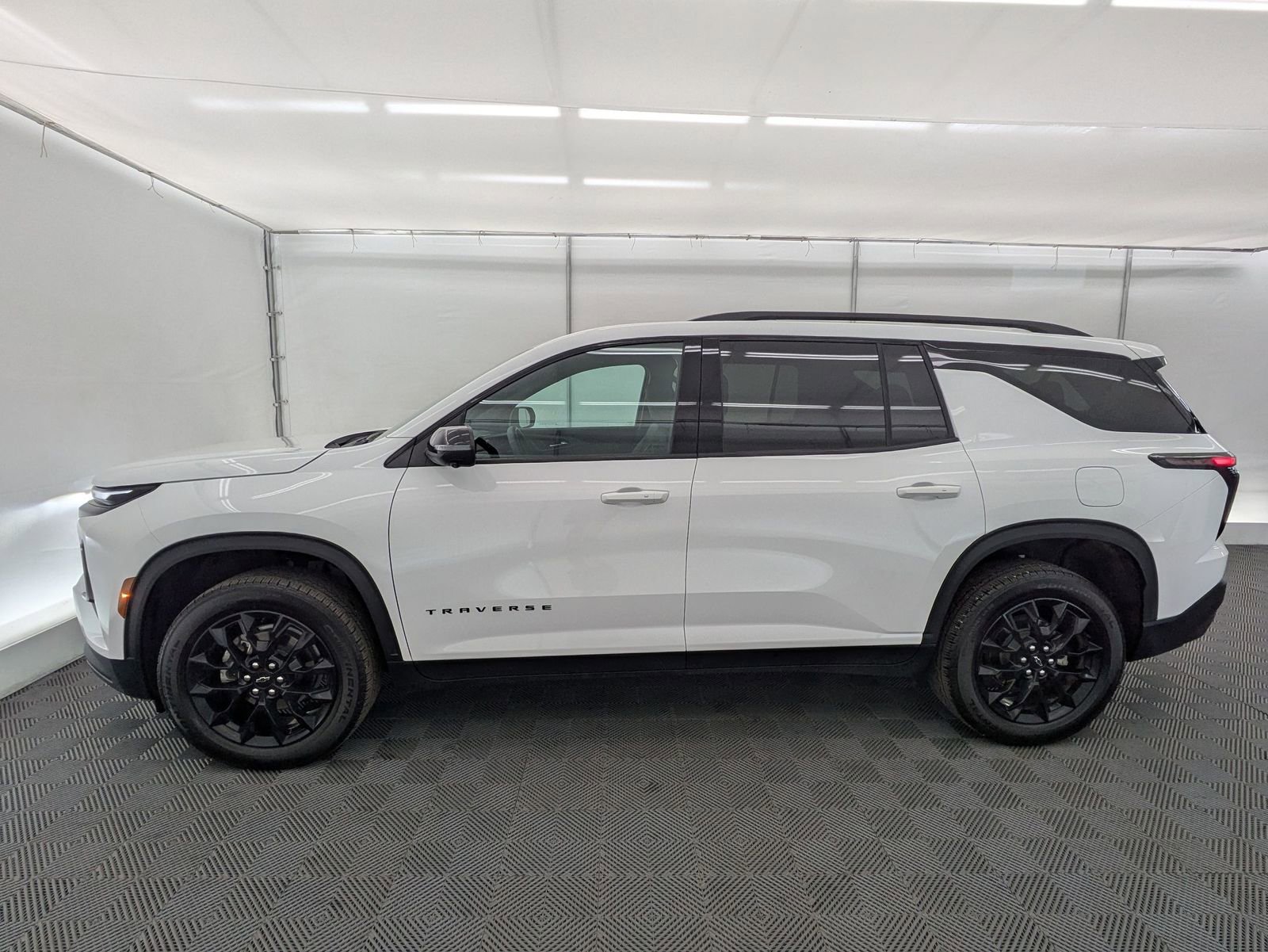 Thumbnail: 2025 Chevrolet Traverse - 3
