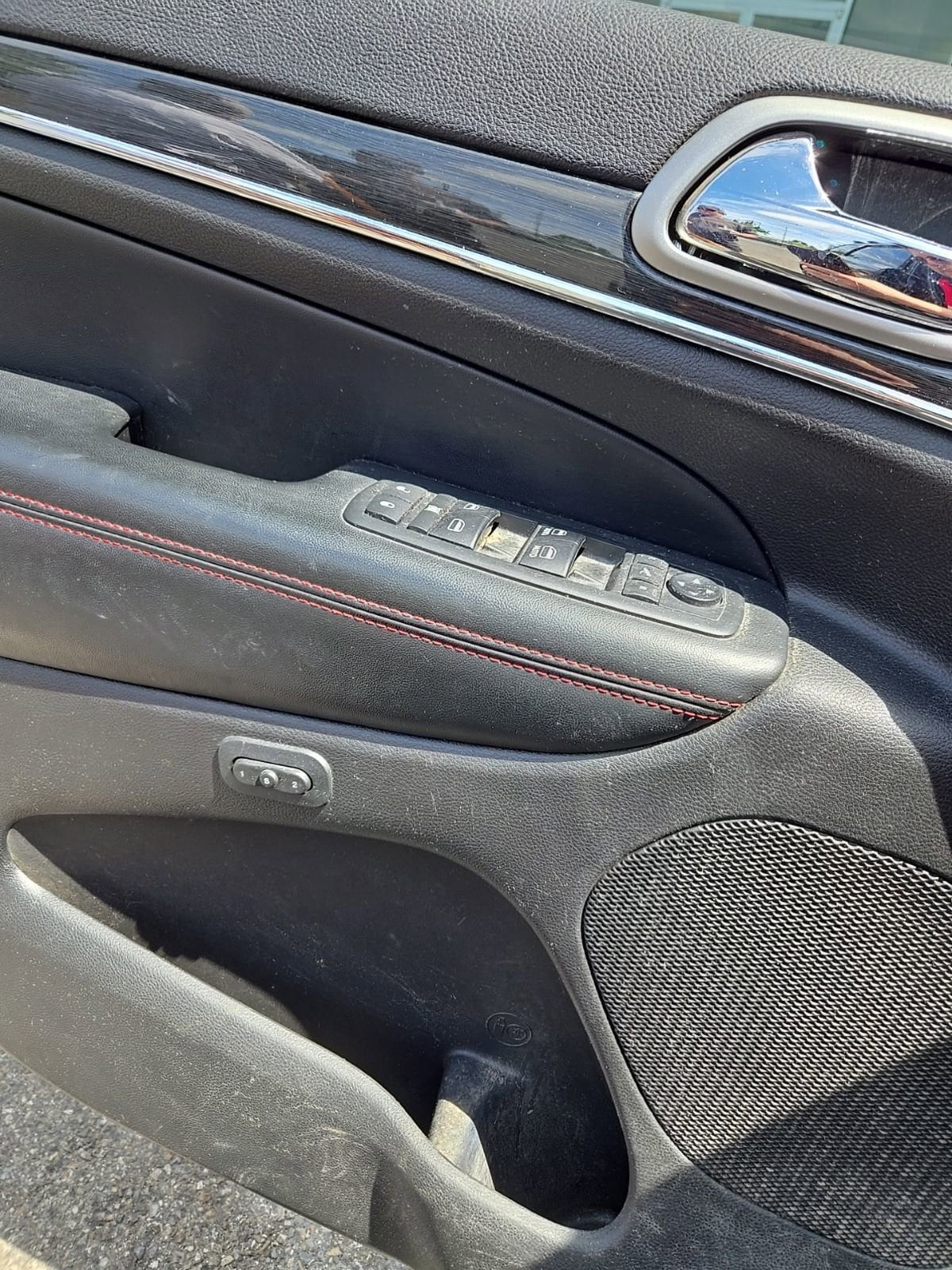 Thumbnail: 2018 Jeep Grand Cherokee - 7