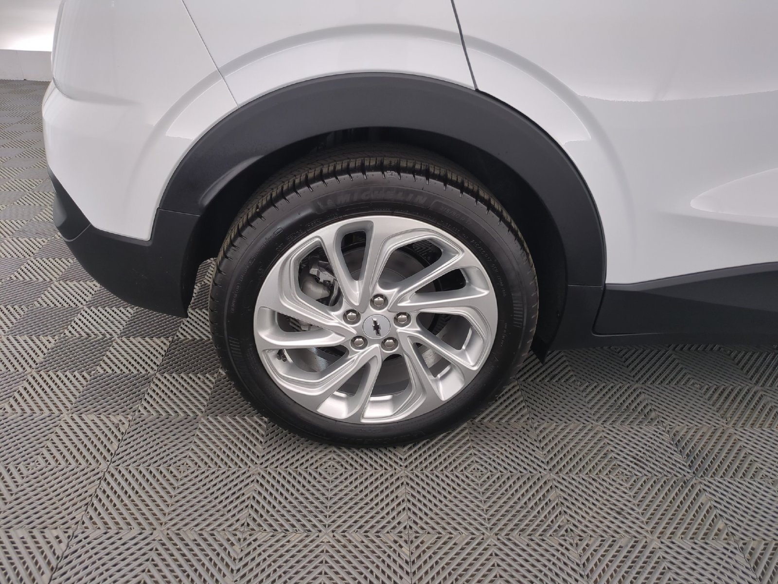 2027 Chevrolet Bolt LT - Photo 12
