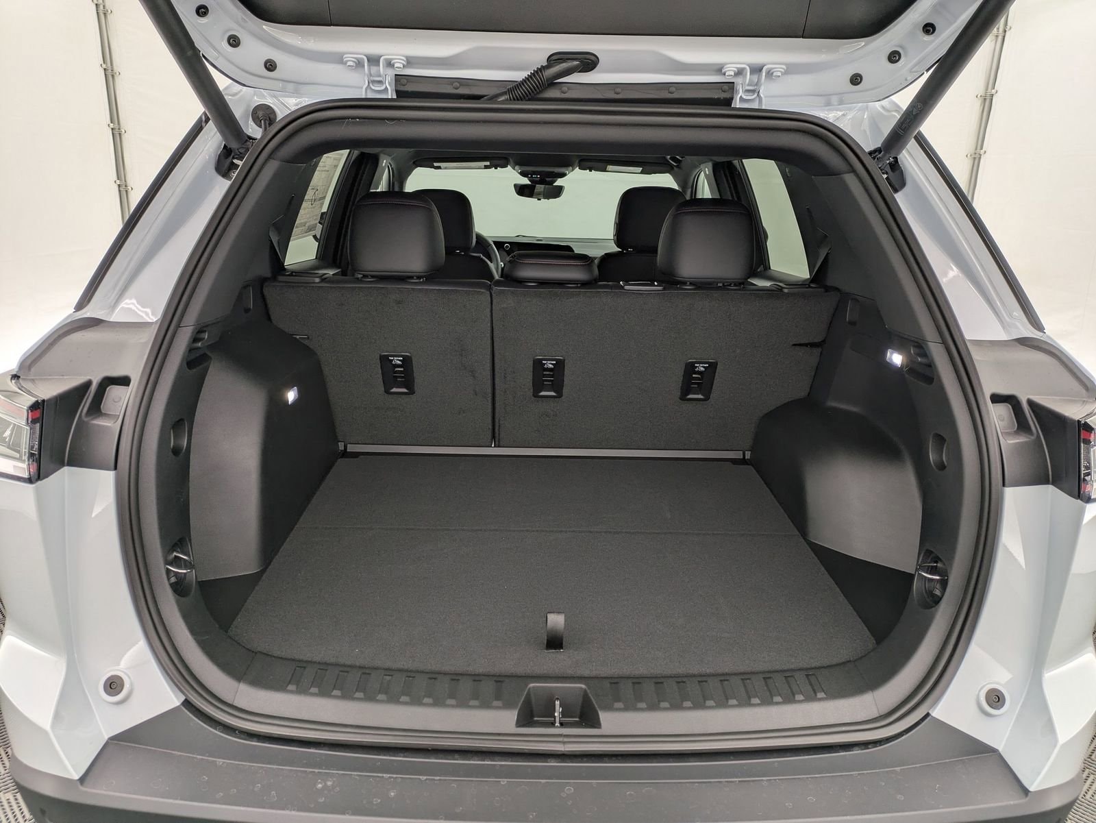 Thumbnail: 2026 Chevrolet Equinox - 32