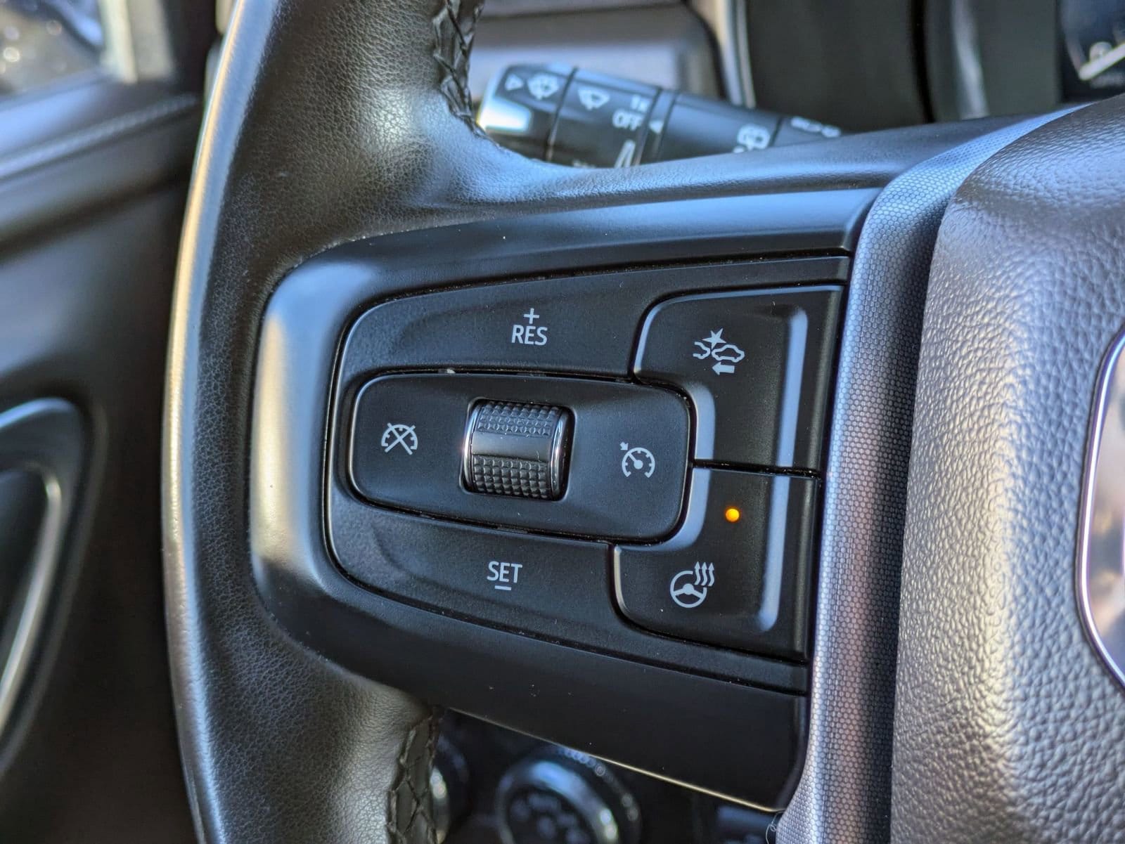 Thumbnail: 2024 GMC Yukon XL - 26