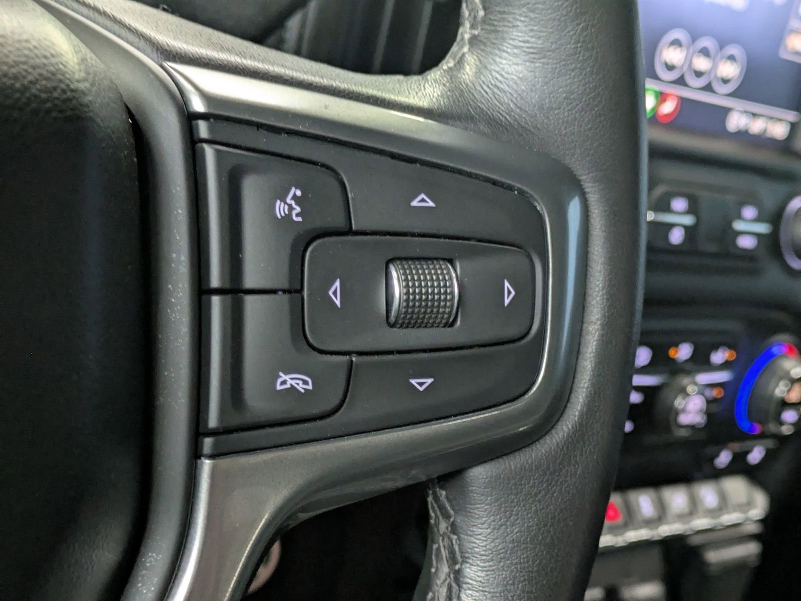 Thumbnail: 2021 Chevrolet Silverado 1500 - 28