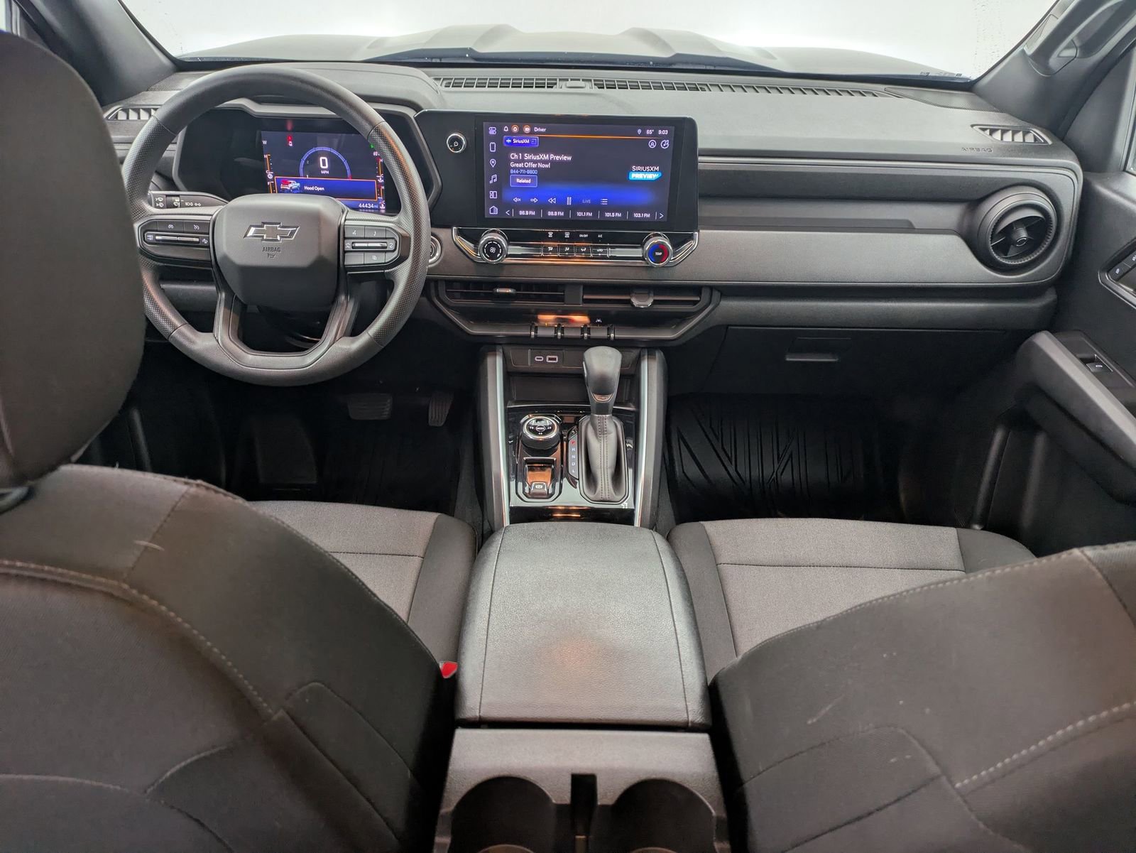 Thumbnail: 2023 Chevrolet Colorado - 16