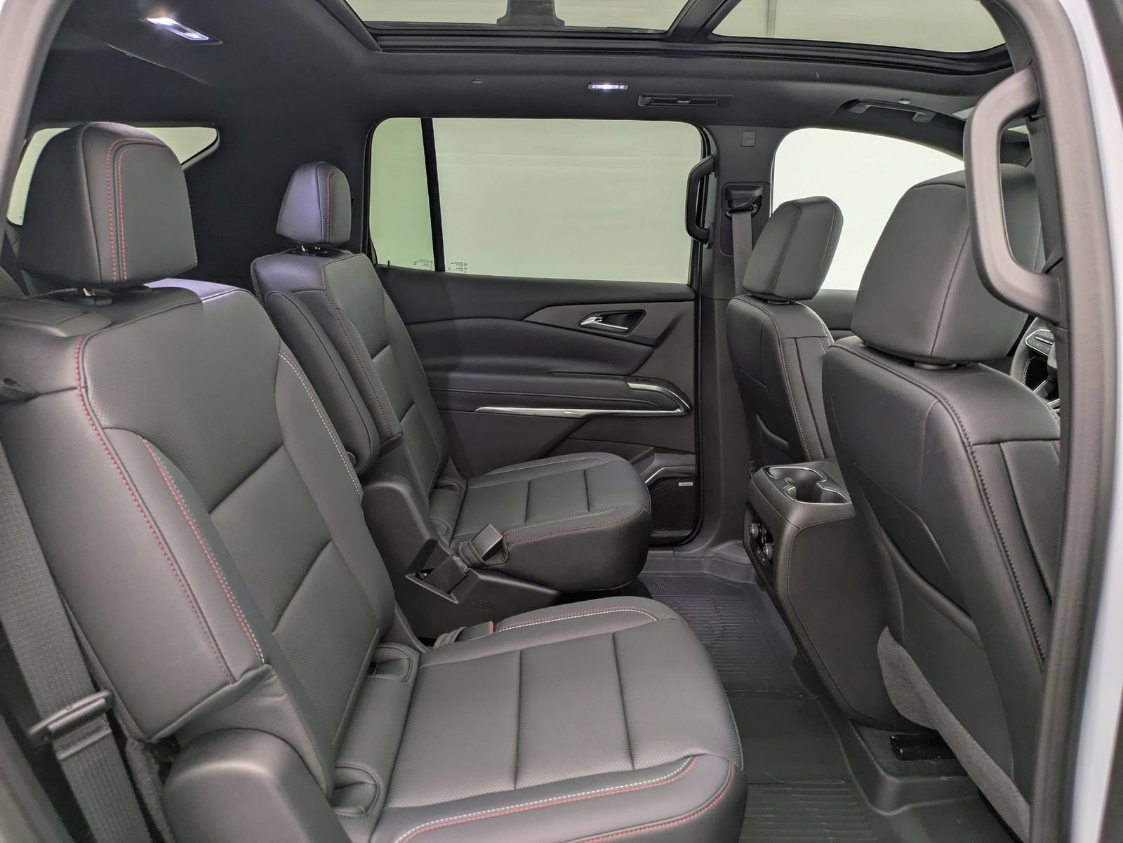Thumbnail: 2026 Chevrolet Traverse - 21