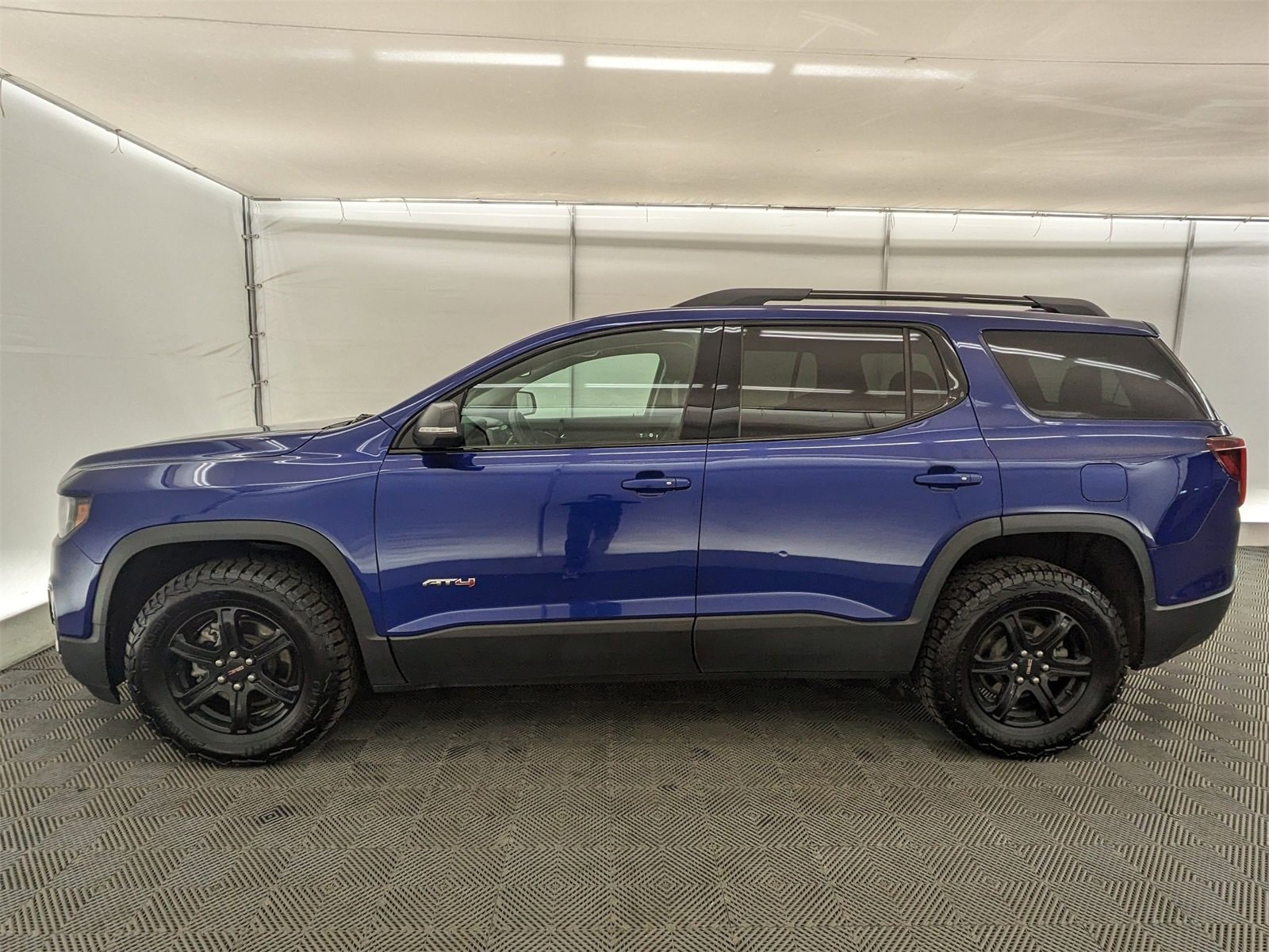 Thumbnail: 2023 GMC Acadia - 3