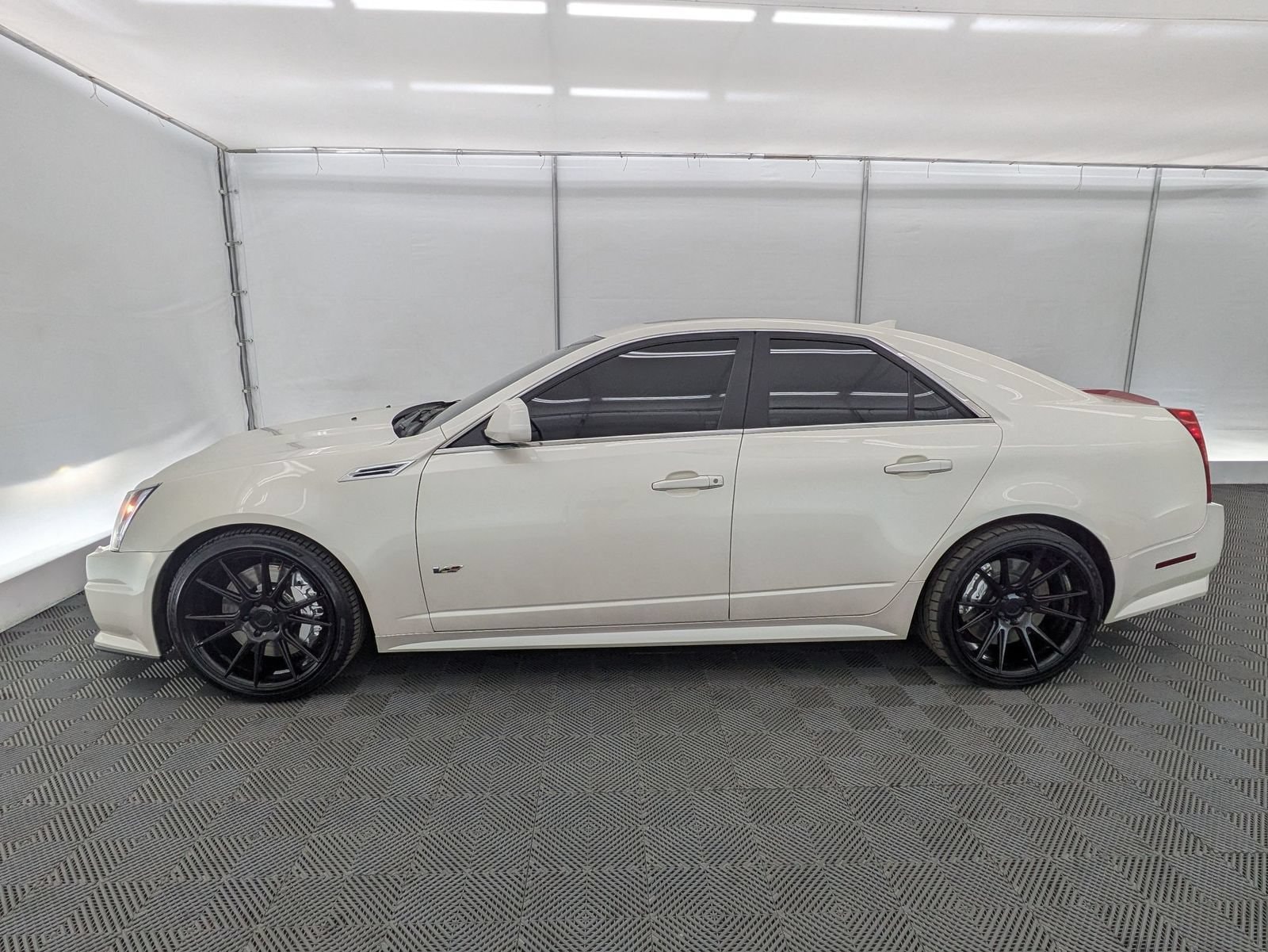 Thumbnail: 2009 Cadillac CTS - 3