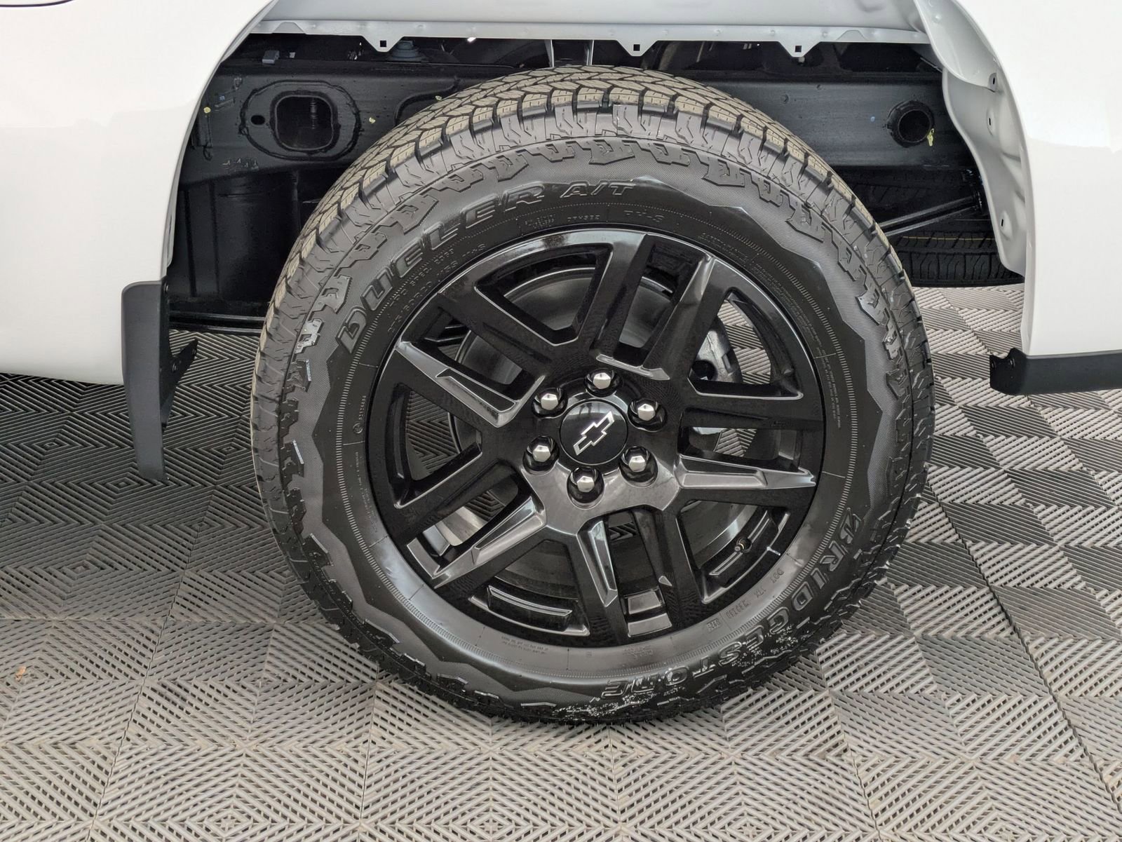 Thumbnail: 2026 Chevrolet Silverado 1500 - 15