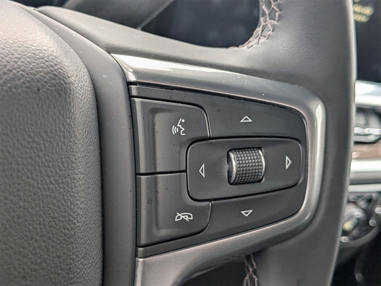 Thumbnail: 2025 Chevrolet Silverado 1500 - 25