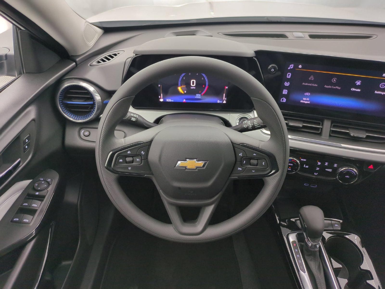 2026 Chevrolet Trax LT - Photo 21
