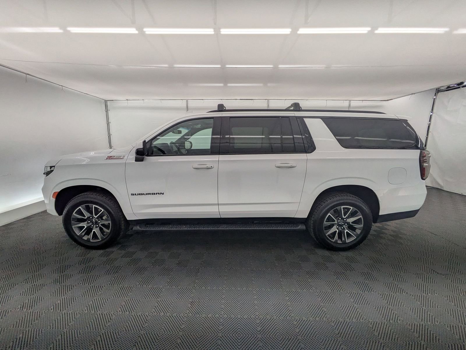 Thumbnail: 2024 Chevrolet Suburban - 2