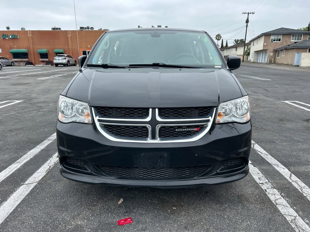 Thumbnail: 2019 Dodge Grand Caravan - 2