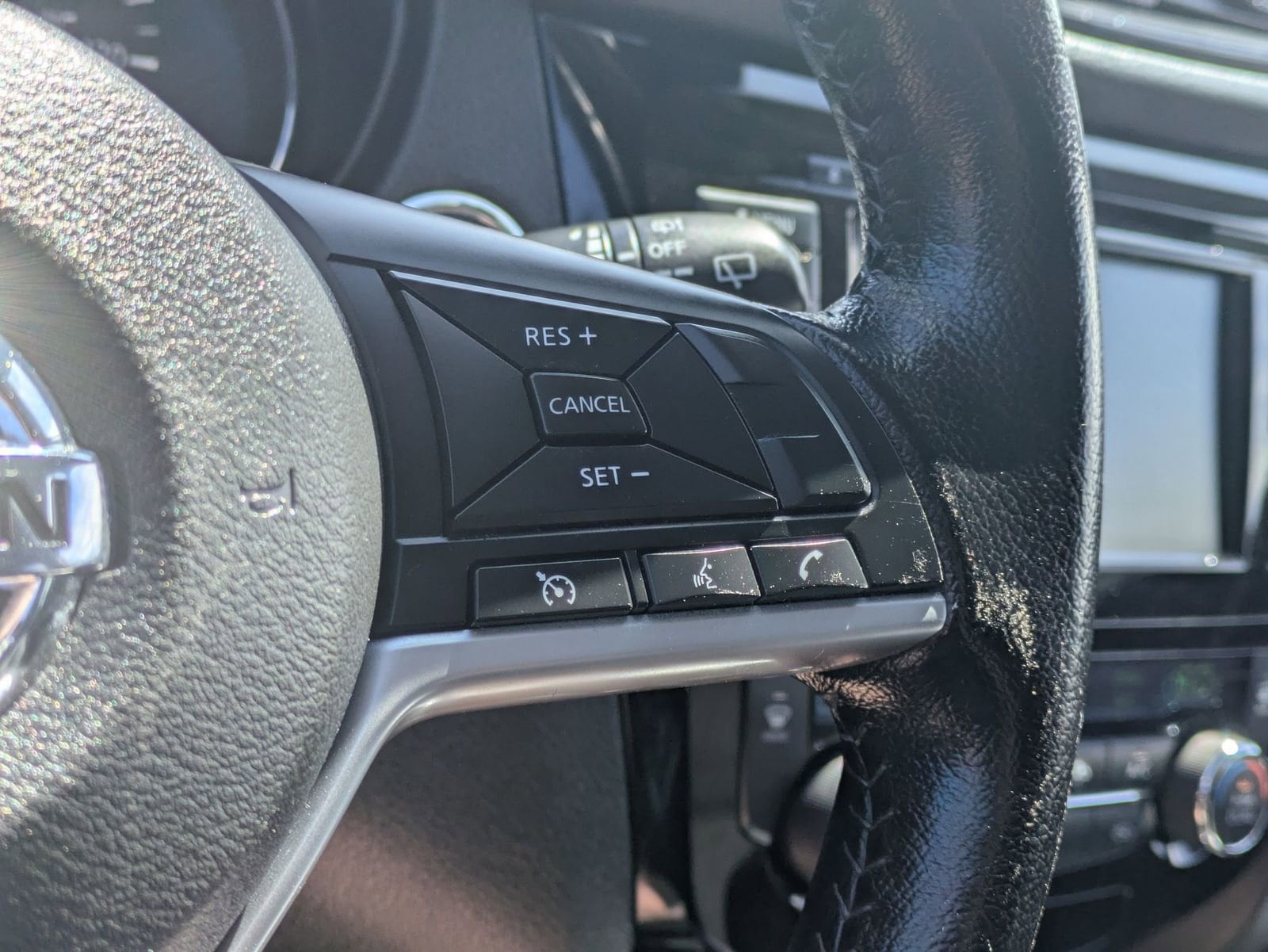 Thumbnail: 2020 Nissan Rogue - 24