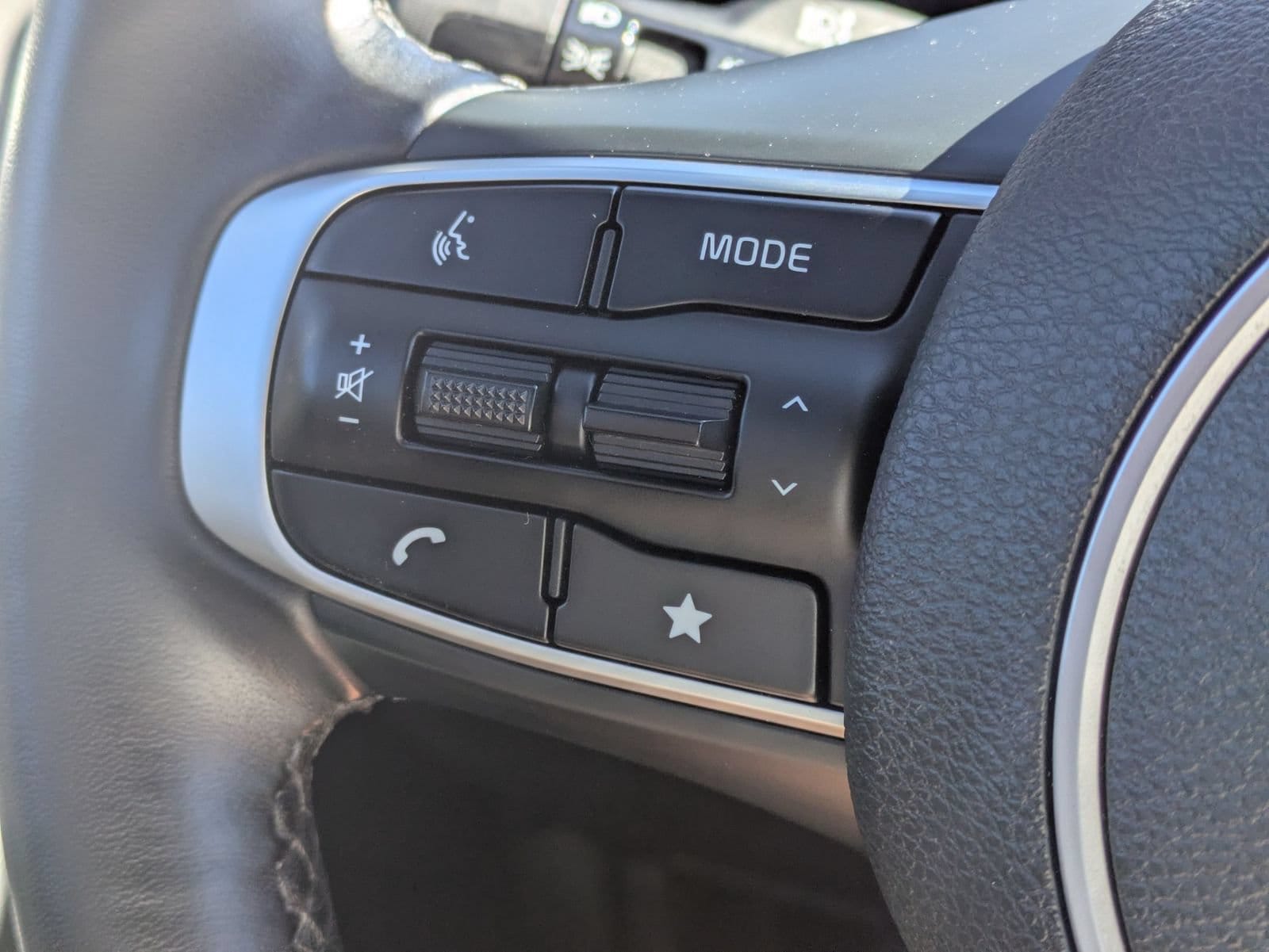 Thumbnail: 2024 Kia Sportage - 24