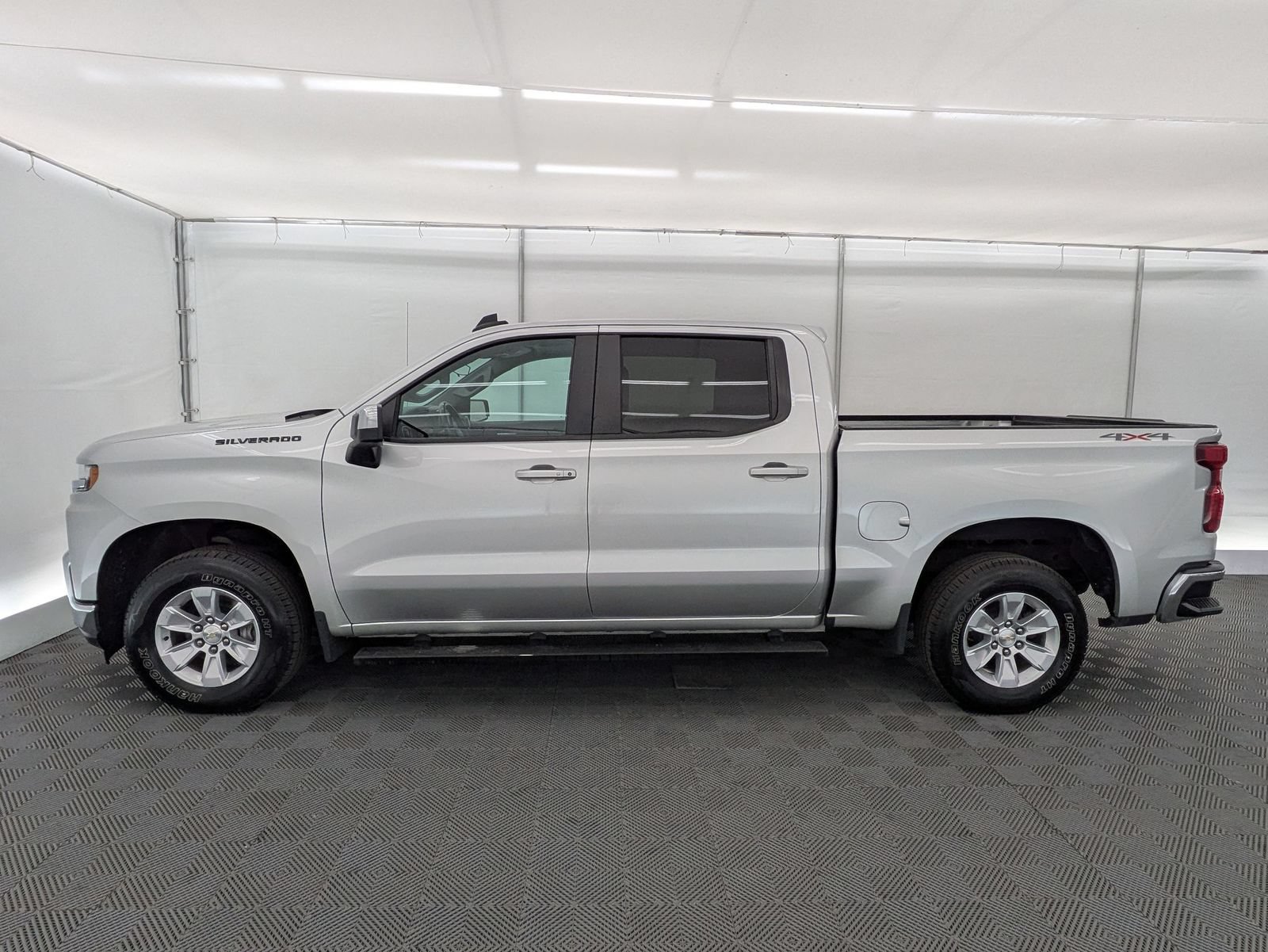 Thumbnail: 2021 Chevrolet Silverado 1500 - 3