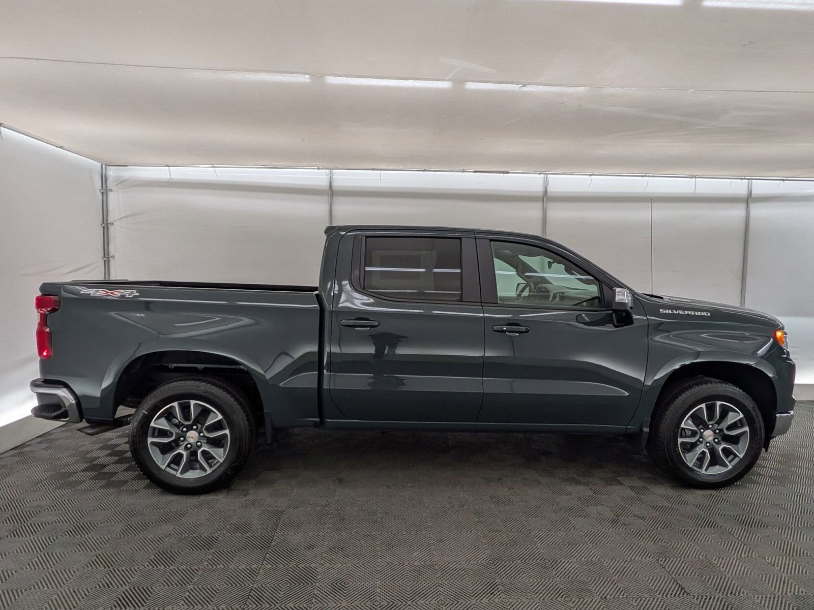 Thumbnail: 2026 Chevrolet Silverado 1500 - 7