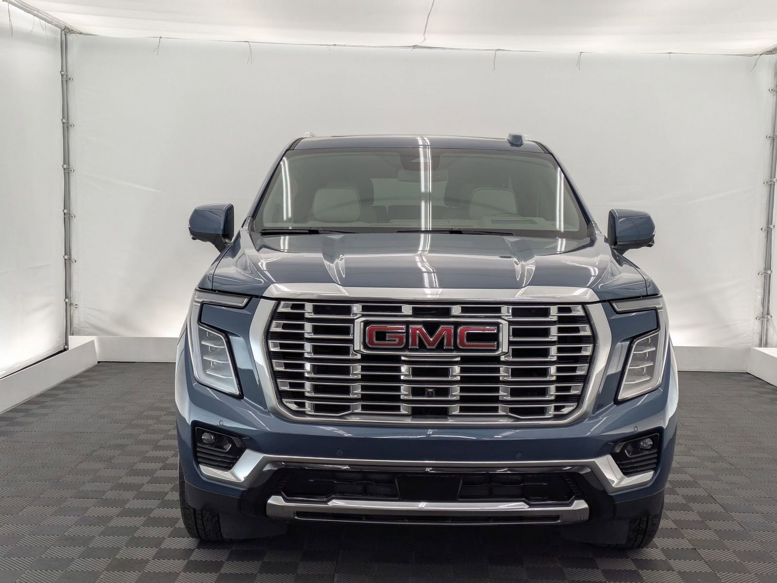 Thumbnail: 2025 GMC Yukon XL - 8