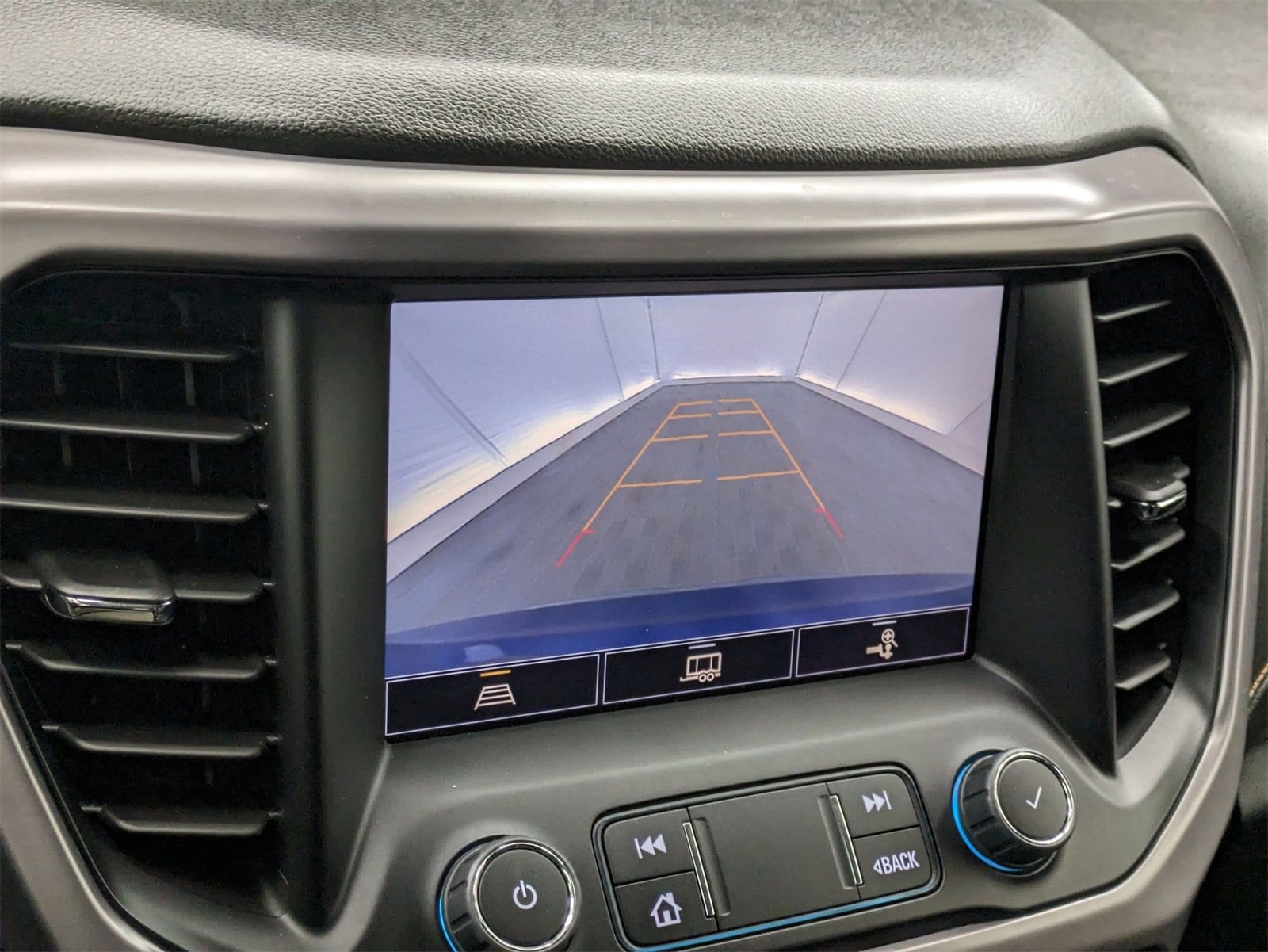 Thumbnail: 2023 GMC Acadia - 30