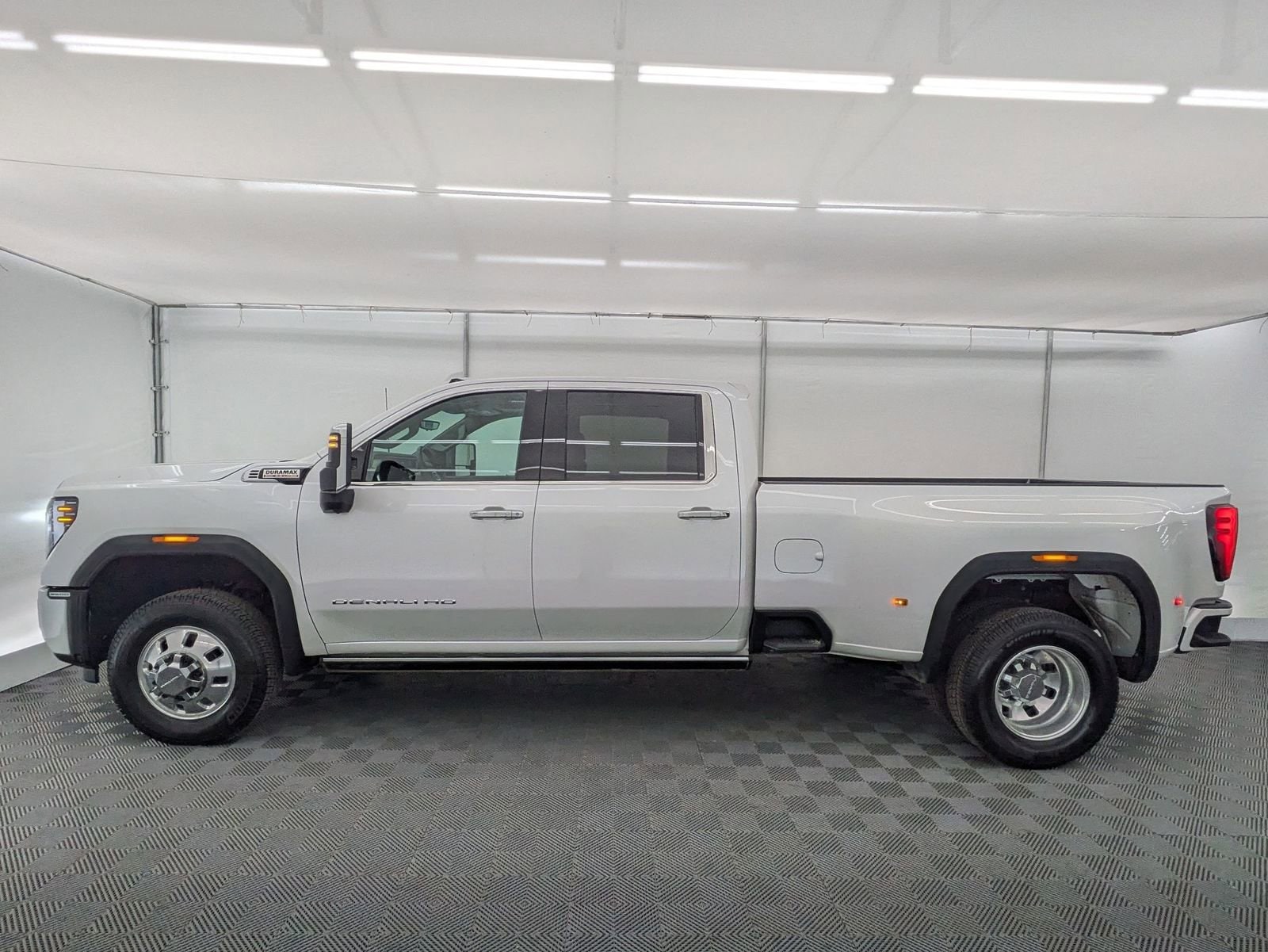 Thumbnail: 2025 GMC Sierra 3500 - 2