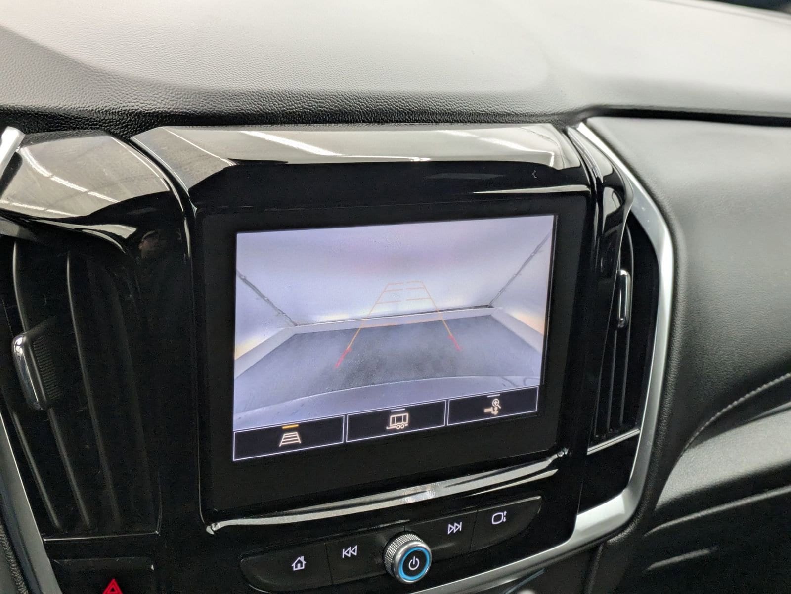 Thumbnail: 2024 Chevrolet Traverse - 30