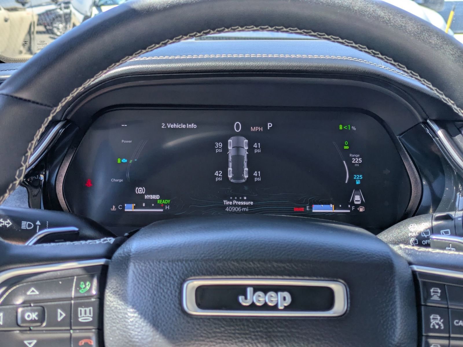 Thumbnail: 2022 Jeep Grand Cherokee - 32
